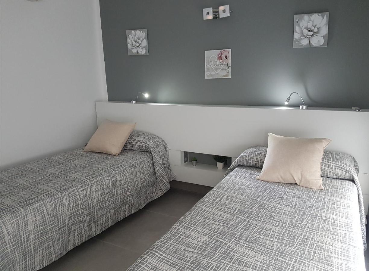Vivienda Aries Apartment ปูแอร์โตเดลคาร์เมน ภายนอก รูปภาพ