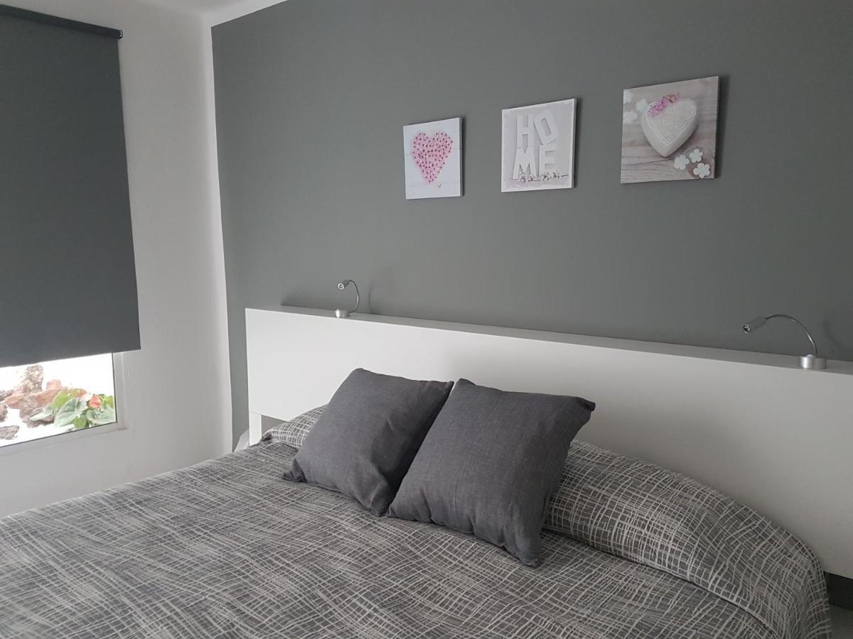 Vivienda Aries Apartment ปูแอร์โตเดลคาร์เมน ภายนอก รูปภาพ