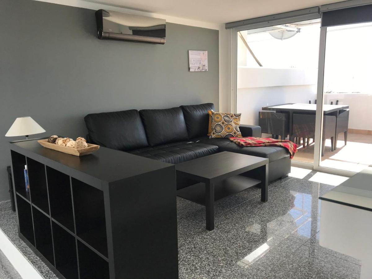 Vivienda Aries Apartment ปูแอร์โตเดลคาร์เมน ภายนอก รูปภาพ